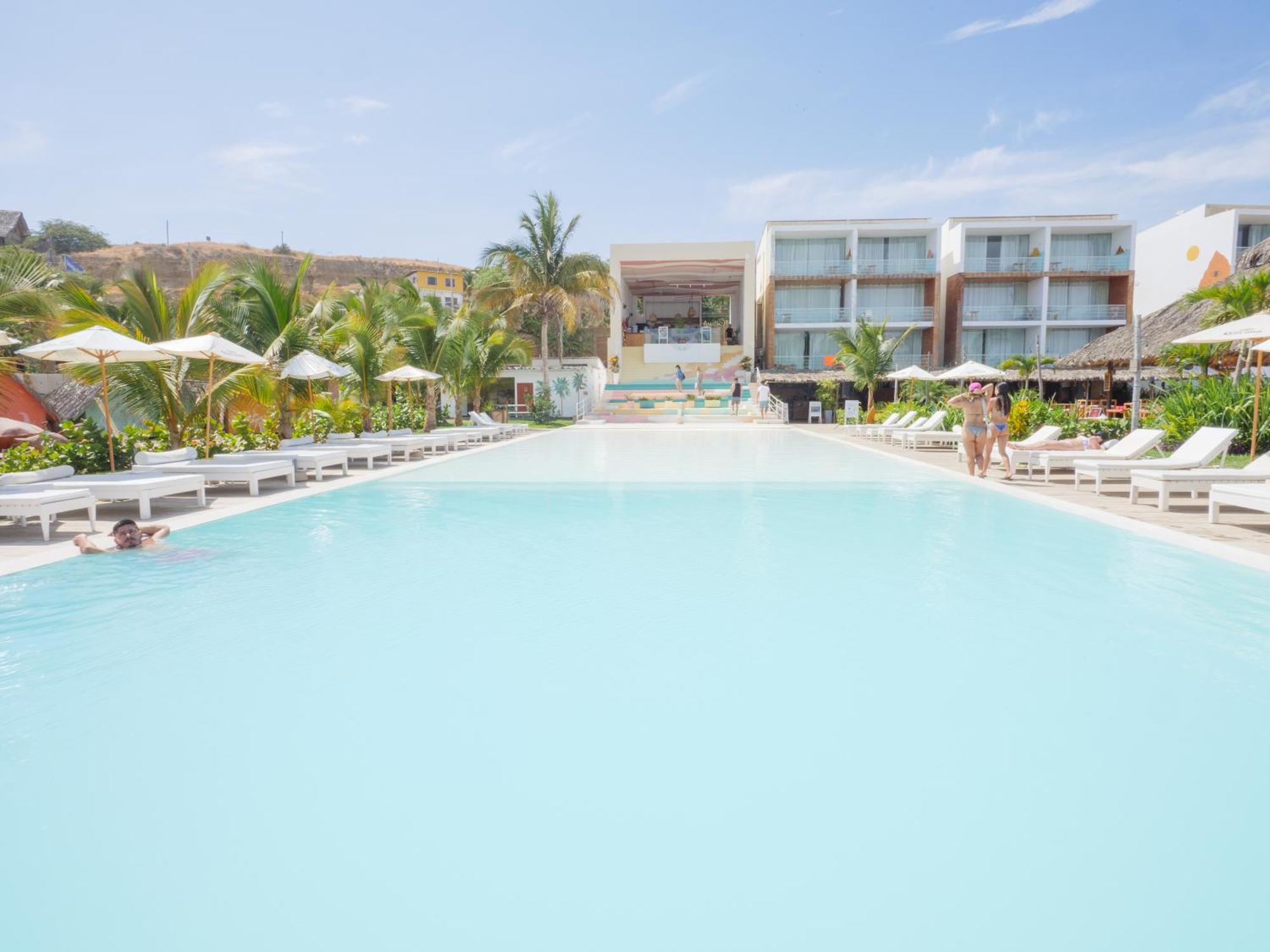 Socialtel Mancora Hotel ภายนอก รูปภาพ